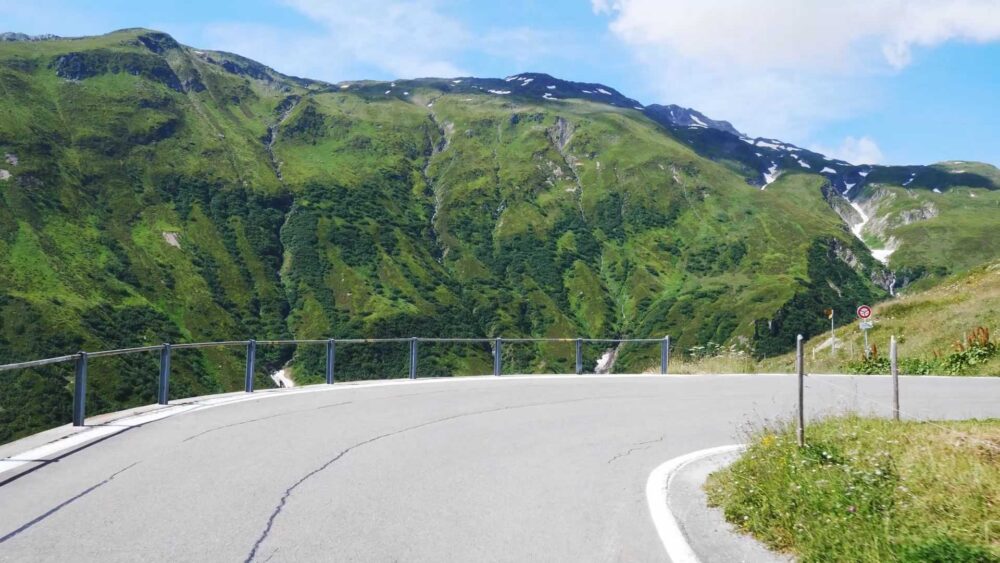 Ride to Bernese Highlands